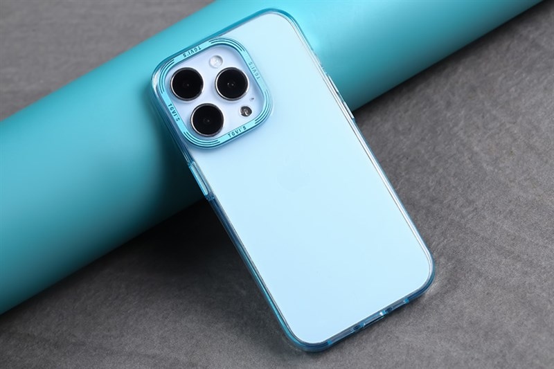 Sử dụng ốp lưng để giảm áp lực lên điện thoại khi va đập