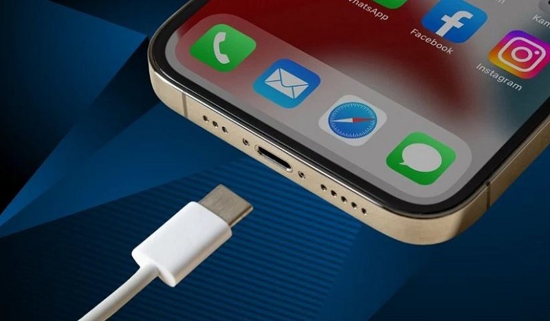 Có thể sử dụng pin dự phòng để hạn chế các nhược điểm của chia sẻ pin từ 2 iPhone